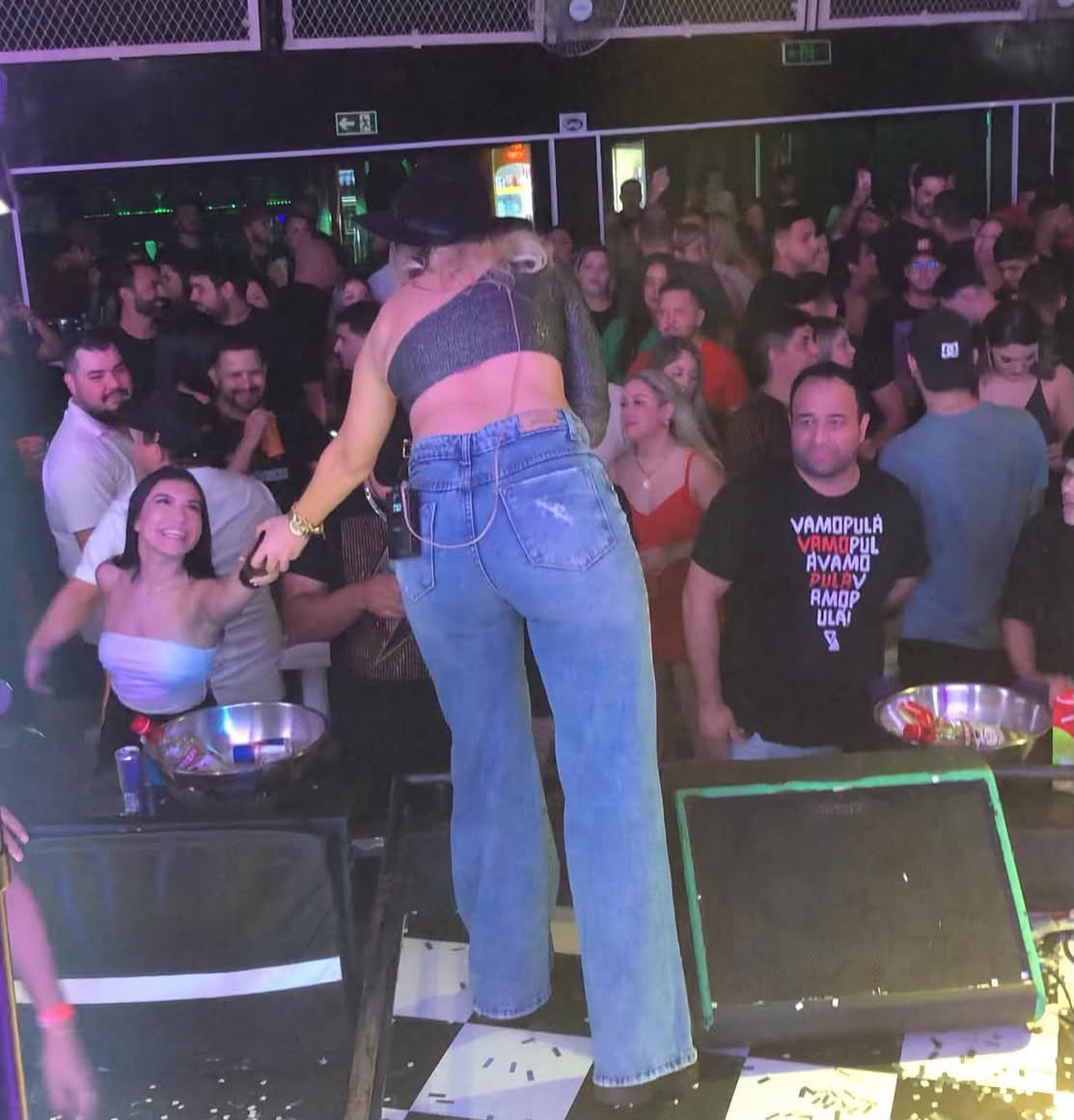 Momento marcante do espetáculo Bota Pa Muê